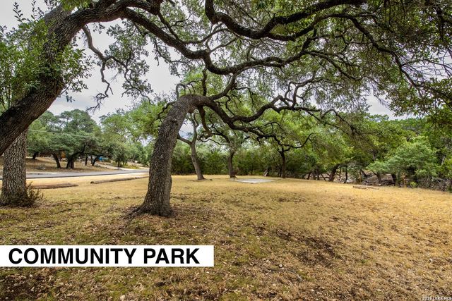 807 Scenic Hills Drive, Canyon Lake, TX 78133