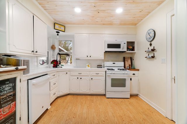 2257 Cleveland Street, Paris, TX 75460