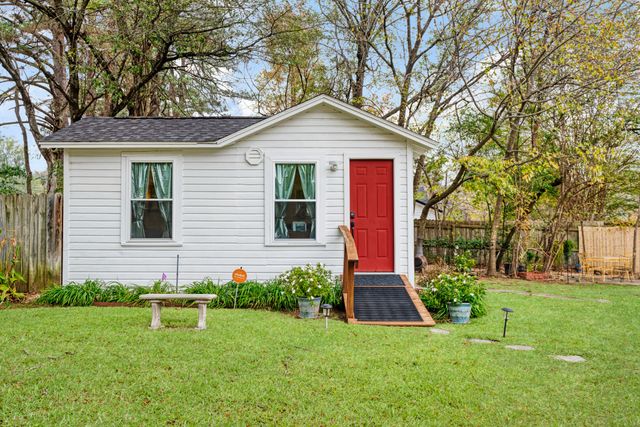 2257 Cleveland Street, Paris, TX 75460