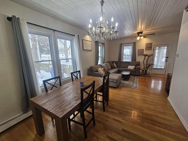 321 E Carroll Street, Portage, WI 53901