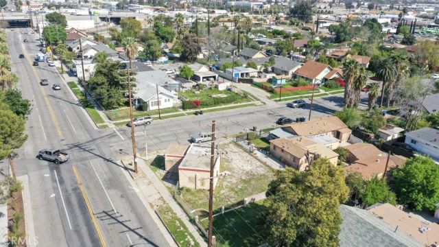 1003 W Rialto, San Bernardino, CA 92410