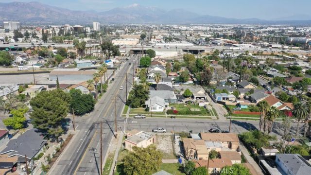 1003 W Rialto, San Bernardino, CA 92410
