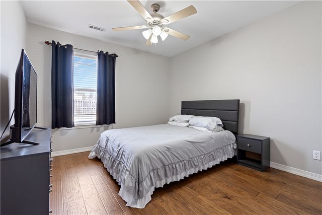 201 Halleck Coach Road, Centerton, AR 72719