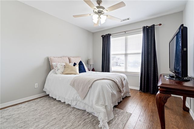 201 Halleck Coach Road, Centerton, AR 72719