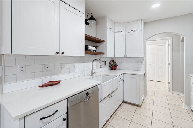 201 Halleck Coach Road, Centerton, AR 72719