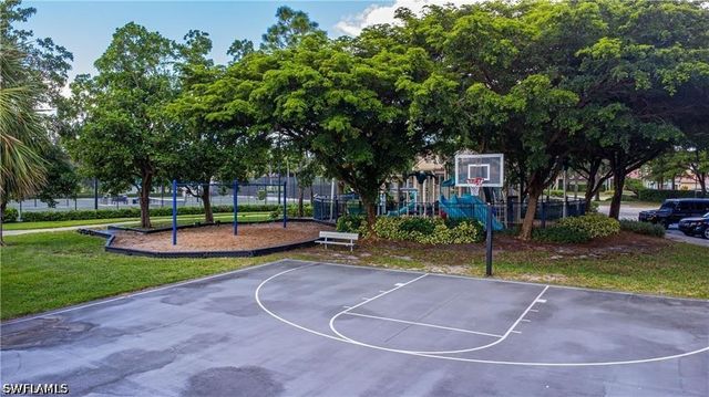 1415 Princess Sabal PT, Naples, FL 34119