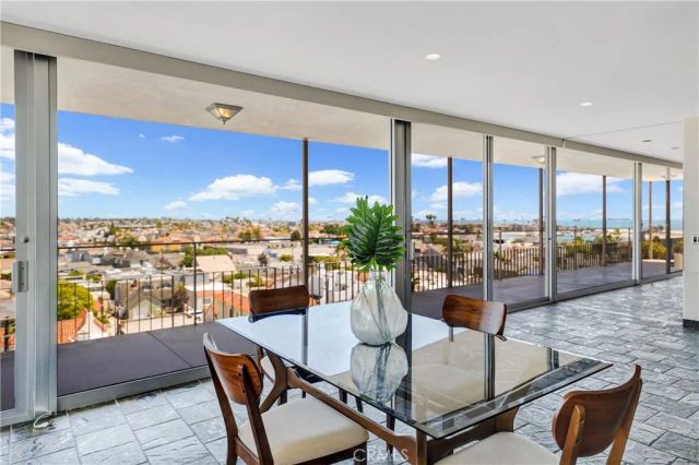 5400 E The Toledo 701, Long Beach, CA 90803