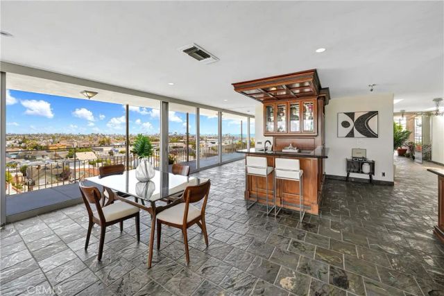 5400 E The Toledo 701, Long Beach, CA 90803