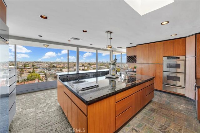 5400 E The Toledo 701, Long Beach, CA 90803