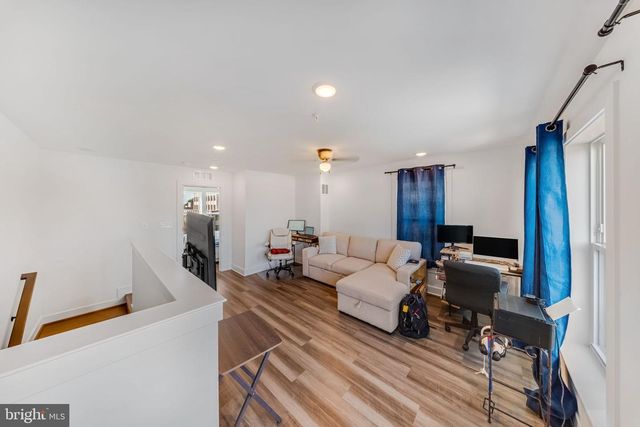863 KING FARM BLVD, Rockville, MD 20850