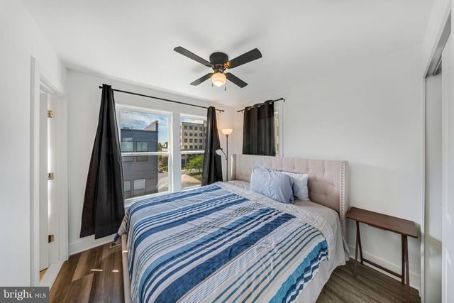 863 KING FARM BLVD, Rockville, MD 20850