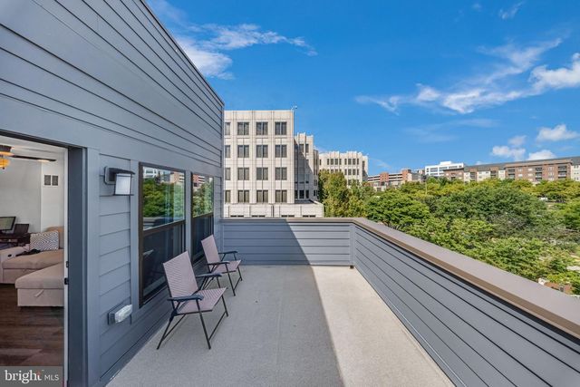 863 KING FARM BLVD, Rockville, MD 20850