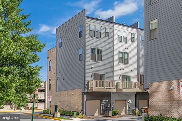 863 KING FARM BLVD, Rockville, MD 20850