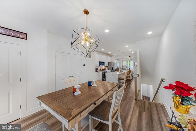 863 KING FARM BLVD, Rockville, MD 20850