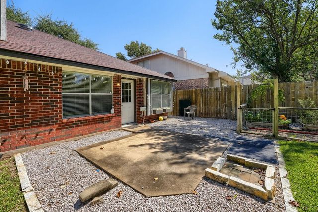 8009 Tantara CT, Austin, TX 78729
