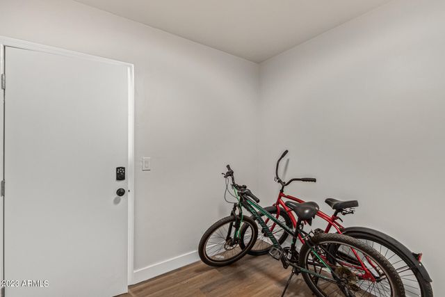 1610 S COLLEGE Avenue, Tempe, AZ 85281