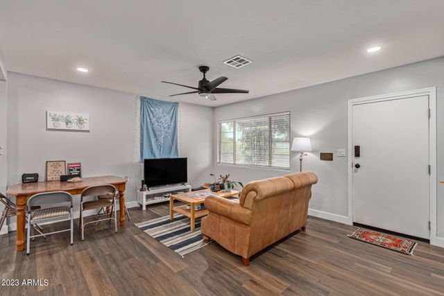 1610 S COLLEGE Avenue, Tempe, AZ 85281