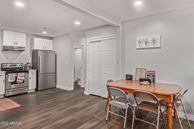 1610 S COLLEGE Avenue, Tempe, AZ 85281