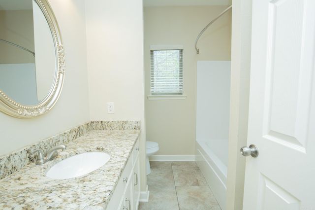 1090 Whispering Oak, Redfield, AR 72132