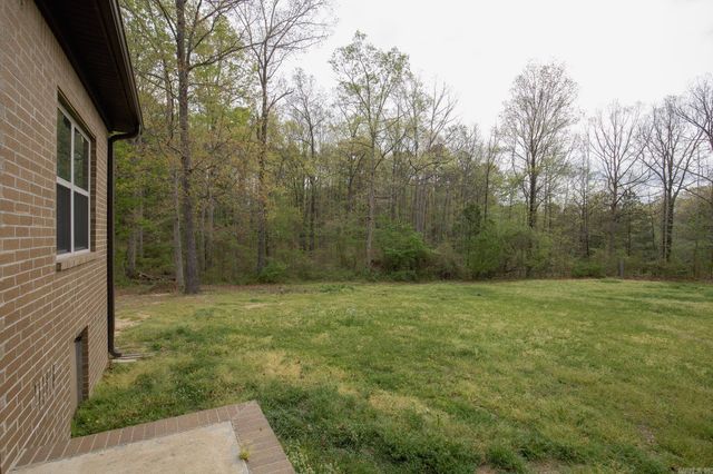 1090 Whispering Oak, Redfield, AR 72132