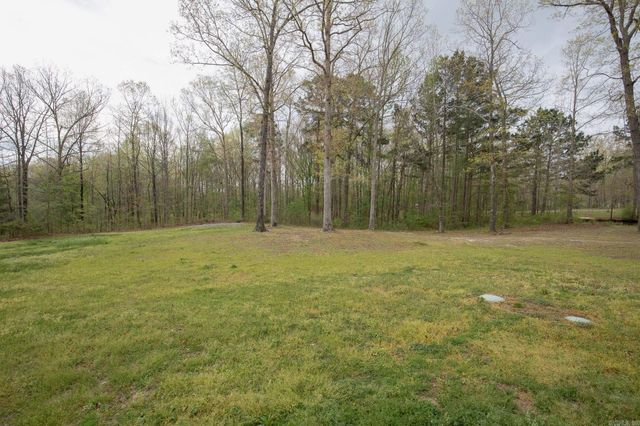 1090 Whispering Oak, Redfield, AR 72132