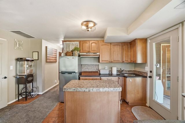 3310 W Hartson Ave, Spokane, WA 99224