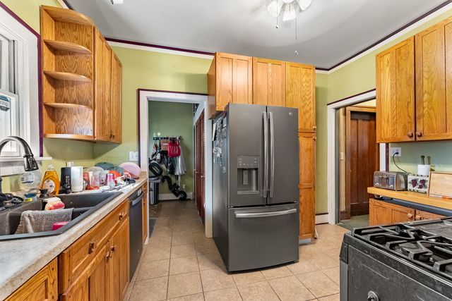 2664 Harrison Street, Davenport, IA 52806