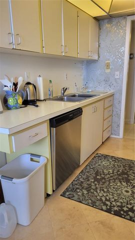 1000 LONGBOAT CLUB ROAD 406, Longboat Key, FL 34228