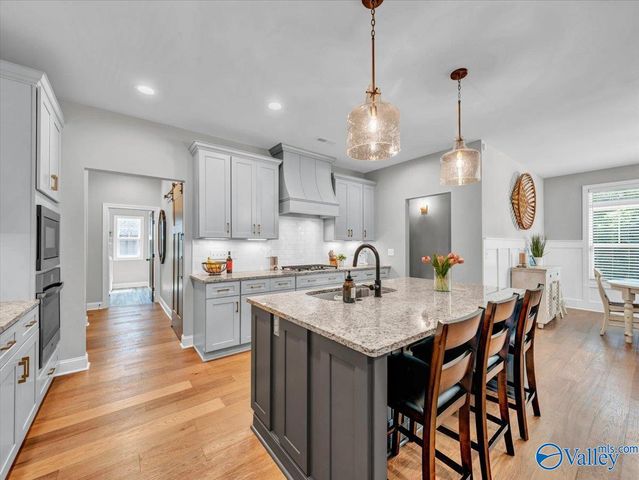 26 Cobbs Cove Way SE, Huntsville, AL 35803