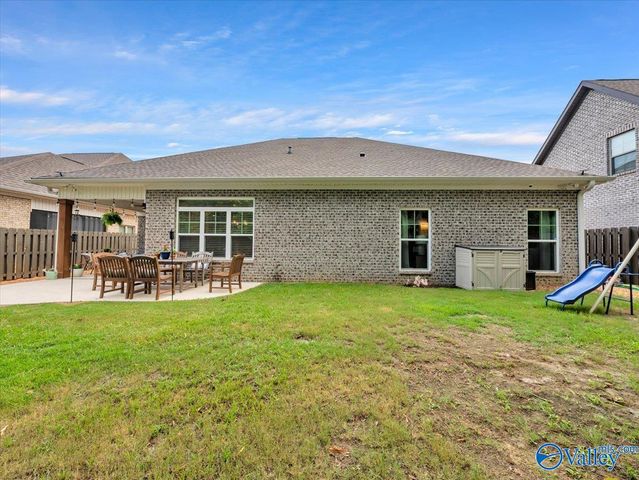 26 Cobbs Cove Way SE, Huntsville, AL 35803