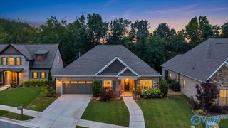 26 Cobbs Cove Way SE, Huntsville, AL 35803