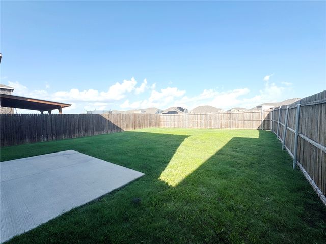 1715 Ackerly Drive, Forney, TX 75126