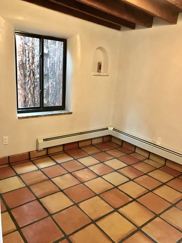 321 Tesuque Drive, Santa Fe, NM 87505