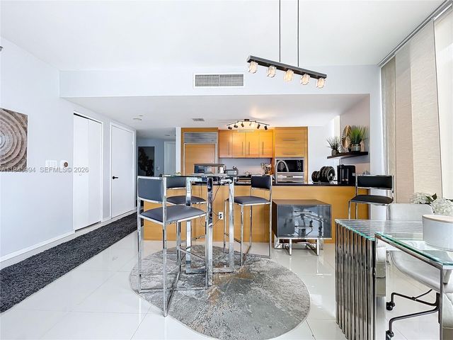 475 Brickell Ave 4415, Miami, FL 33131