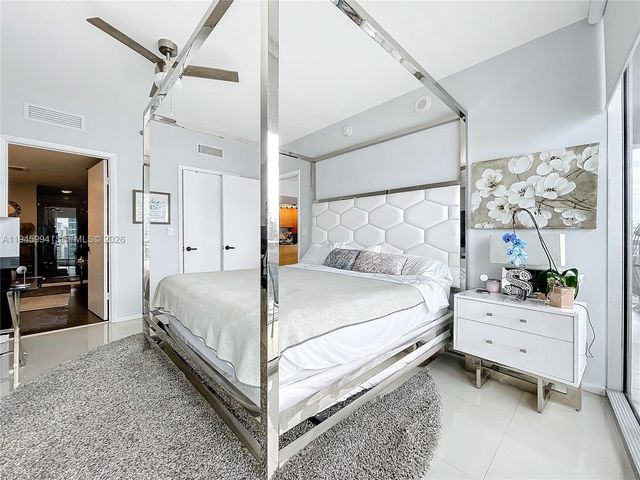 475 Brickell Ave 4415, Miami, FL 33131