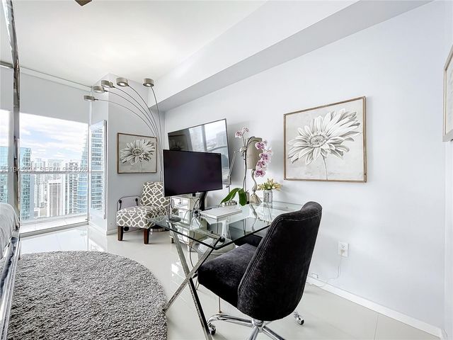 475 Brickell Ave 4415, Miami, FL 33131