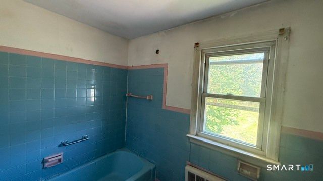 131 Bryden Terrace, Hamden, CT 06517