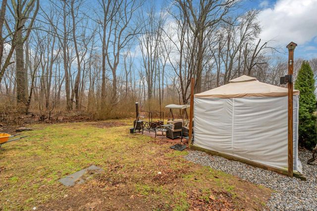 32 Glendale Avenue, Armonk, NY 10504