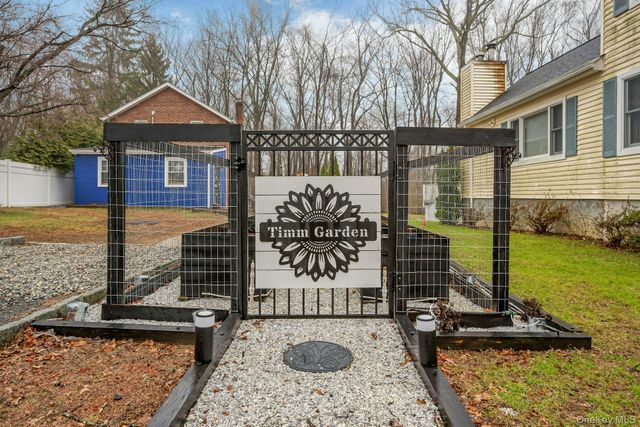 32 Glendale Avenue, Armonk, NY 10504