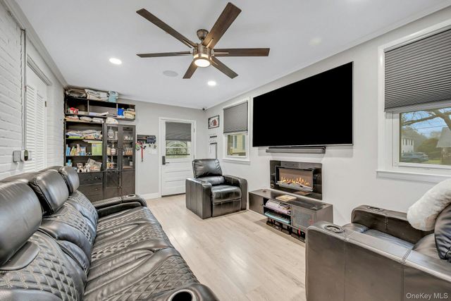 32 Glendale Avenue, Armonk, NY 10504