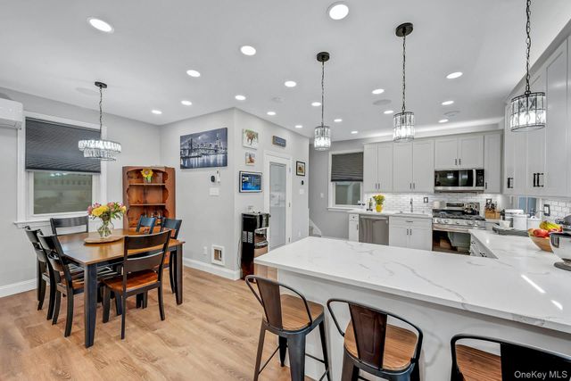 32 Glendale Avenue, Armonk, NY 10504