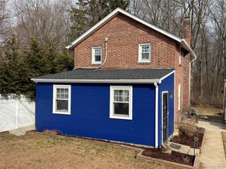 32 Glendale Avenue, Armonk, NY 10504