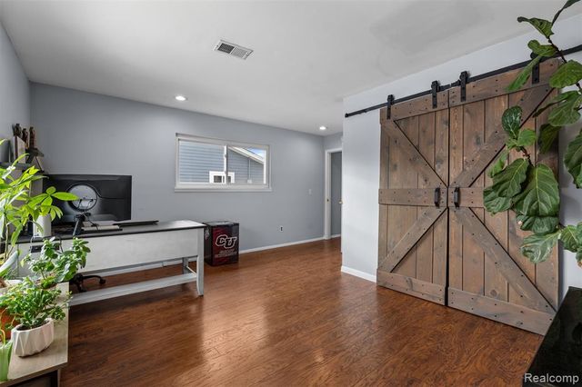 6404 Richalle Street, Brighton, MI 48116