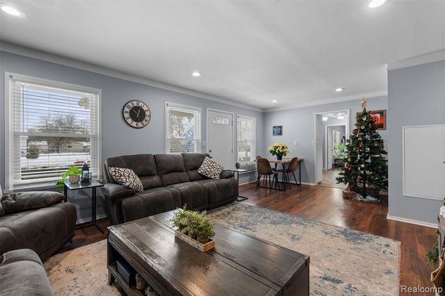 6404 Richalle Street, Brighton, MI 48116