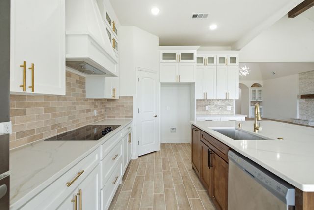 680 Jennings Lane, Azle, TX 76020