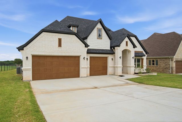 680 Jennings Lane, Azle, TX 76020