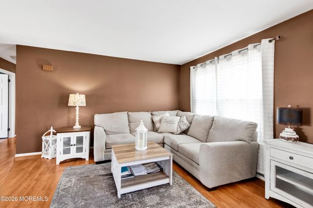 19 Peachstone Road, Howell, NJ 07731