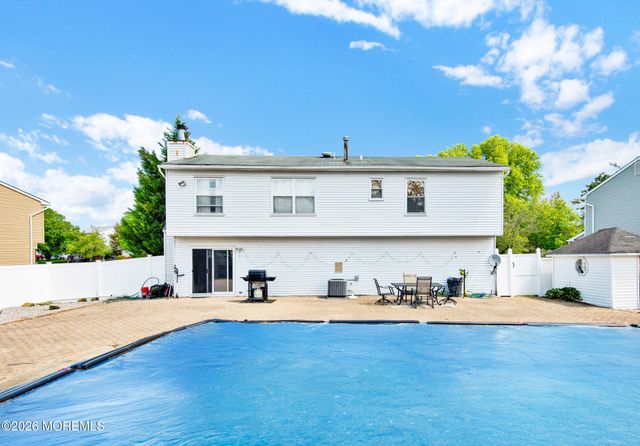 19 Peachstone Road, Howell, NJ 07731
