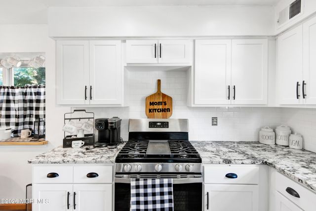 19 Peachstone Road, Howell, NJ 07731