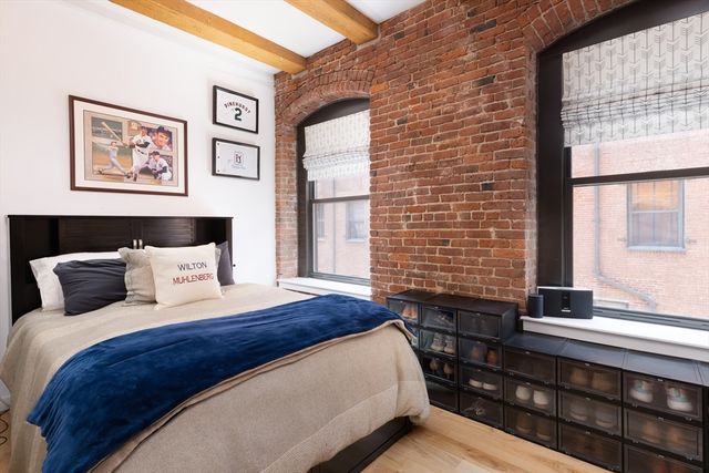 21 Wormwood St 310, Boston, MA 02210